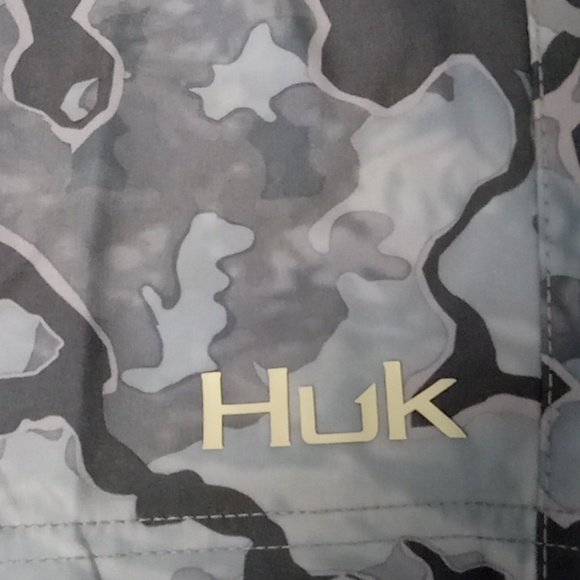 Huk Shorts New Huk Lowcountry 6 Mens Fishing Shorts Stretch Belt Gray Camo Large Poshmark